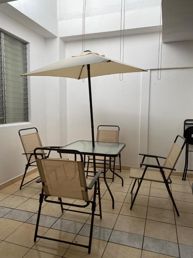 Hostal Los Heroes Antiguo Cuscatlán Екстериор снимка
